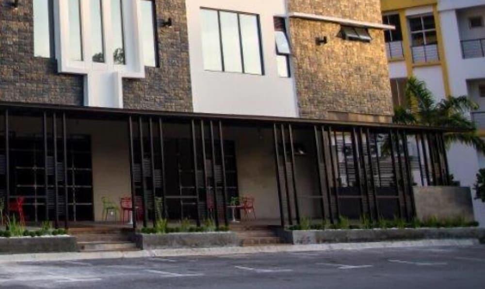 Mood Hotel Johor Bahru Exterior foto