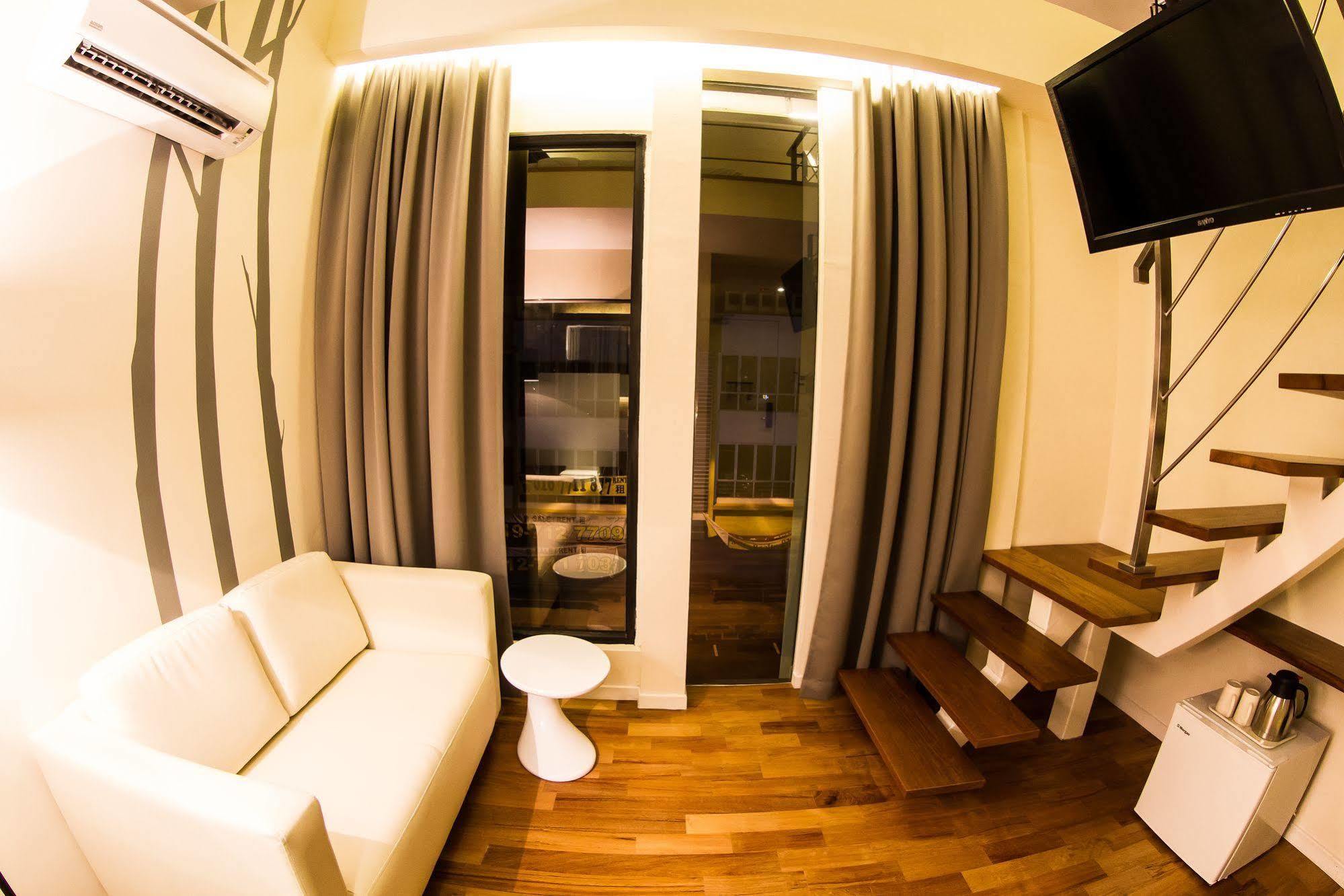Mood Hotel Johor Bahru Exterior foto